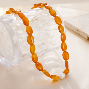<span class=keywords><strong>Collana</strong></span> regalo all'ingrosso <span class=keywords><strong>collana</strong></span> di perle di pietra naturale lucidata <span class=keywords><strong>collana</strong></span> di personalità miele baltico tono <span class=keywords><strong>ambra</strong></span> per le donne - Product Image 4