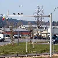Tiang Lampu Jalan CCTV Portabel Baja Galvanis Hepu Grey 3m 4m Tahan Lama untuk Luar Ruangan