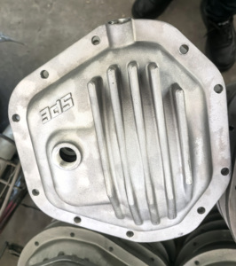 Fundición por gravedad experimentada de piezas forjadas de aluminio con forma exprimible - Product Image 4