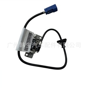 กล้องติดรถยนต์ Hantis รุ่น 1006773-00-E สำหรับรถยนต์ Tesla รุ่นปี 16-20 มุมมองด้านหลัง พร้อมหัวต่อสีน้ำเงิน - Product Image 1