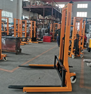 新しい条件マニュアル油圧スタッカーローダーエレベーターワイド脚レストランおよび小売産業向けデザイン - Product Image 3