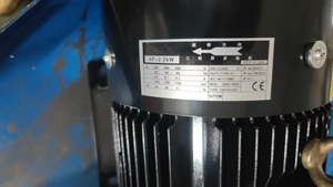 มอเตอร์ไฮดรอลิกซีรีส์ UVN ลดราคาพิเศษ UVN-1A-1A4-1.5-4-Q18-6063B UVN-1A-1A4-2.2-4-12 UVN-1A-1A3-1.5A-4-1 มอเตอร์ใบพัด - Product Image 5