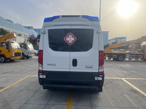 L'ambulance de surveillance à long axe et toit surélevé Tuyano peut être utilisée pour les opérations de sauvetage d'urgence et l'exécution de tâches multiples sur les sites de catastrophe - Product Image 5
