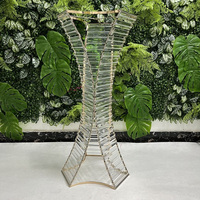 Décoration de centre de table pour événements de mariage de luxe en gros, support à fleurs en métal doré et argenté