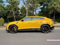 Kit carrosserie complet en fibre de carbone de style agressif pour Lamborghini Urus