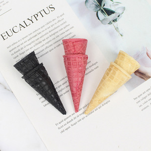 Ice Cream Cones Embossed Round Reusable For Birthday Cake Decorating Home Use - Product Image 1