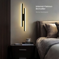 Lampe murale LED en fer ultra-minimaliste moderne, célèbre sur Internet, pour chambre à coucher, chevet, avec bande lumineuse en PVC