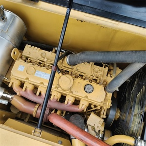 Excavatrice sur chenilles CAT320D2L d'occasion de haute qualité, poids opérationnel de 20 tonnes, avec moteur et pompe en stock pour une livraison immédiate - Product Image 5