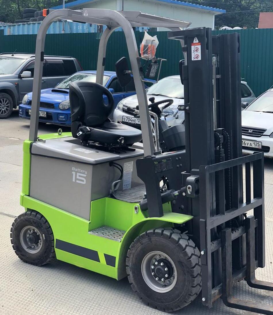 Khung nâng vững chắc của xe nâng hàng forklift 1.5 tấn Zoomlion