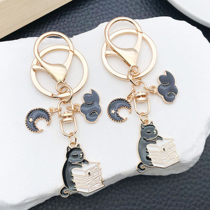 Custom Zinc Alloy Keychain Cute Cartoon Design with Vibrant Colorful Finish for Gift or Souvenir