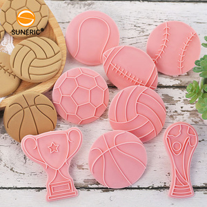 Outils de pâtisserie DIY, tampon de décoration de gâteau en fondant, <span class=keywords><strong>emporte</strong></span>-pièces 3D en forme de ballon de football, moule à biscuits, ensemble d'<span class=keywords><strong>emporte</strong></span>-pièces en plastique pour la pâtisserie - Product Image 6