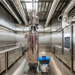 China Factory Großhandels preis Hochgeschwindigkeits-Röhrenschalen-Zentrifugen-Algen-Biomasse-Zentrifugal-Rohr abscheider - Product Image 1