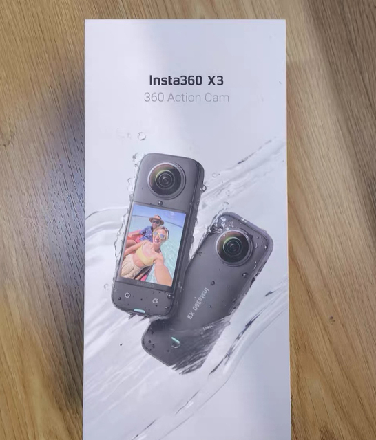 Insta360 X3 Standard Bundle FlowState Stabilization 360 Horizon Lock, Massive Touchscreen 2.29inch, Rugged and Waterproof 10m