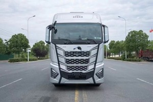 Camion frigorifique au gaz naturel Foton Auman EST, camion frigorifique de 8 à 12 mètres avec une capacité de charge de 18 à 20 tonnes - Product Image 3