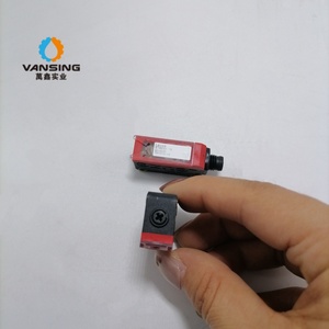 Sensor Industrial ET5BI-4X-M8 - Componentes Eléctricos para Línea de Producción de Cartón Corrugado - Product Image 4