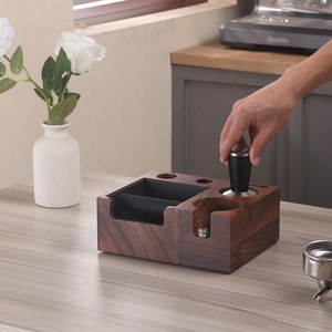 Caja de desversión de café clásica 6 en 1 y estación de apisonado de nogal, caja organizadora de café de nogal - Product Image 2