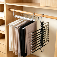 Effizienter 6-stufiger Hosenhalter mit stabiler Doppelhaken-Unterstützung und rutschfesten, mattierten Stangen für Kleiderschrank-Organisation