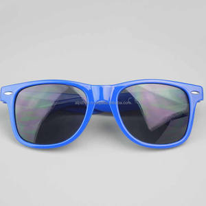 แว่นกันแดดทันสมัยคุณภาพสูงออกแบบได้ตามต้องการสำหรับผู้ชายแว่นตาสำหรับขับรถทำโลโก้สีฟ้าสีเขียวเหลือง - Product Image 4