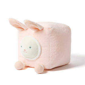 Taburete de conejo creativo para niños, silla portátil de felpa rosa, asiento cuadrado para niños, uso en interiores - Product Image 1