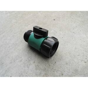 หัวฉีดน้ำพลาสติกแบบเกลียวใน-นอก 6 จุด สำหรับล้างรถ รดน้ำต้นไม้ ฉีดพ่นต้นกล้า - Product Image 2