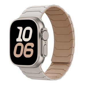 สายรัดข้อมือซิลิโคนแม่เหล็กสองสีแบบวงสำหรับ Apple Watch ขนาด 42 มม. 46 มม. สำหรับ iWatch 11 10 Ultra SE ขายส่ง - Product Image 4