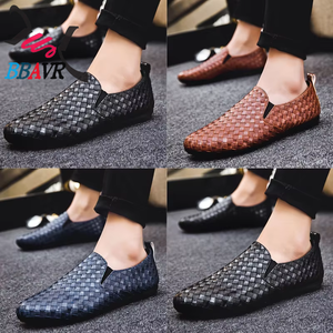 Zapatos Casuales de Negocios para Hombre 2025, Mocasines Cómodos de Piel Sintética con Suela Suave para Oficina y Caminar en Todas las Estaciones - Product Image 4