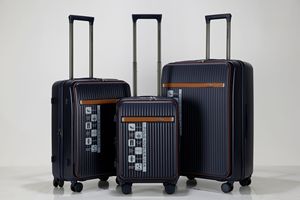 Valise thermoformée de pointe pour PC avec poche avant et roulettes de haute qualité, chariot en aluminium pour un déplacement facile - Product Image 2