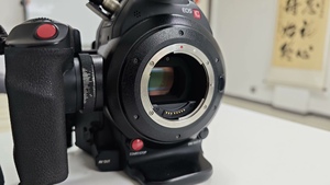 กล้องดิจิตอล Full HD 1080P เซ็นเซอร์ CMOS 35มม. เครื่องหมาย C100ปืนใหญ่ขายส่ง - Product Image 5