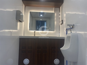 Remolque de Baño Móvil para Exteriores de Diseño Moderno de 19 pies, Baño Portátil para Acampar - Product Image 6