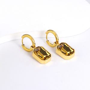 Pendientes de Aro Delicados de Acero Inoxidable con Cristales Verdes y Negros, Chapados en Oro de 18K, Resistentes al Agua, para Mujer, Venta al Por Mayor - Product Image 5