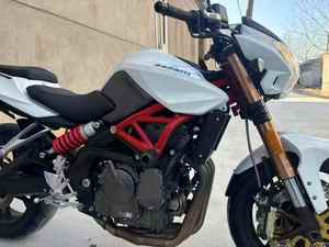 Benelli TNT 600i 600cc, moto naked à refroidissement liquide 4 cylindres, système ABS <span class=keywords><strong>Bosch</strong></span>, suspension réglable, sportive et urbaine - Product Image 6