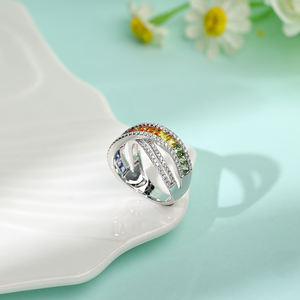 Bague de fiançailles de luxe personnalisée en or blanc massif 18 carats plaqué rhodium, design croix, saphir coloré taille princesse, bijoux fins - Product Image 6