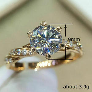 Bagues Plaqué <span class=keywords><strong>Or</strong></span> Classiques à 6 Griffes en Laiton CZ Imitation Diamant pour <span class=keywords><strong>Femme</strong></span> – Vente en Gros, Pas Cher, pour Mariage, Fiançailles ou Cadeau de Fête - Product Image 3