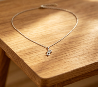 Collier tendance avec pendentif étoile ajourée en acier inoxydable plaqué or 18 carats, bijou scintillant pour le quotidien