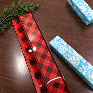 Supporti e Spingitori per Mahjong Americano, 20 Pollici, in Acrilico Rosso Tartan Steward, Tema Festivo per Allestimento Tavolo e Intrattenimento - Product Image 2