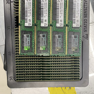 P64707-B21 HPE 64 Go (1x64 Go) Double Rangée x4 DDR5-5600 Mémoire pour Serveur HPE Gen11 DL380 Gen11 - Product Image 4