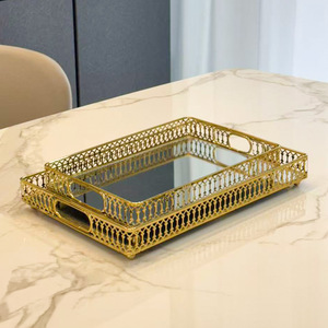 <span class=keywords><strong>Plateau</strong></span> en <span class=keywords><strong>verre</strong></span> miroir en métal <span class=keywords><strong>de</strong></span> style européen, <span class=keywords><strong>plateau</strong></span> <span class=keywords><strong>de</strong></span> service durable <span class=keywords><strong>pour</strong></span> salon, <span class=keywords><strong>table</strong></span> basse, décoration intérieure, rangement <span class=keywords><strong>de</strong></span> fruits - Product Image 4