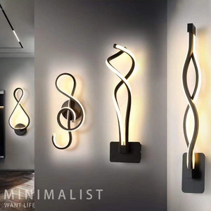โคมไฟติดผนัง LED สไตล์นอร์ดิกสมัยใหม่ ดีไซน์สร้างสรรค์จากอะลูมิเนียม สำหรับบ้าน โรงแรม สำนักงาน - สำหรับให้แสงสว่างในห้องนอน - Product Image 3