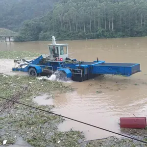 High Capacity Automatic Water Hyacinth Harvester River Cleaning Workboat Trash Skimmer Boat with 4 paddle wheels