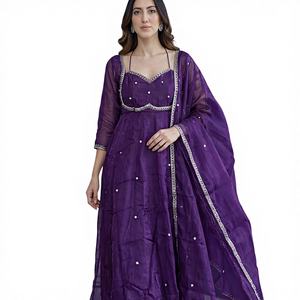 Ensemble deux pièces Anarkali élégant brodé de sequins pour femme, coupe moderne et ajustée, séchage rapide, en soie Fandy, par Ramdev Trading - Product Image 1