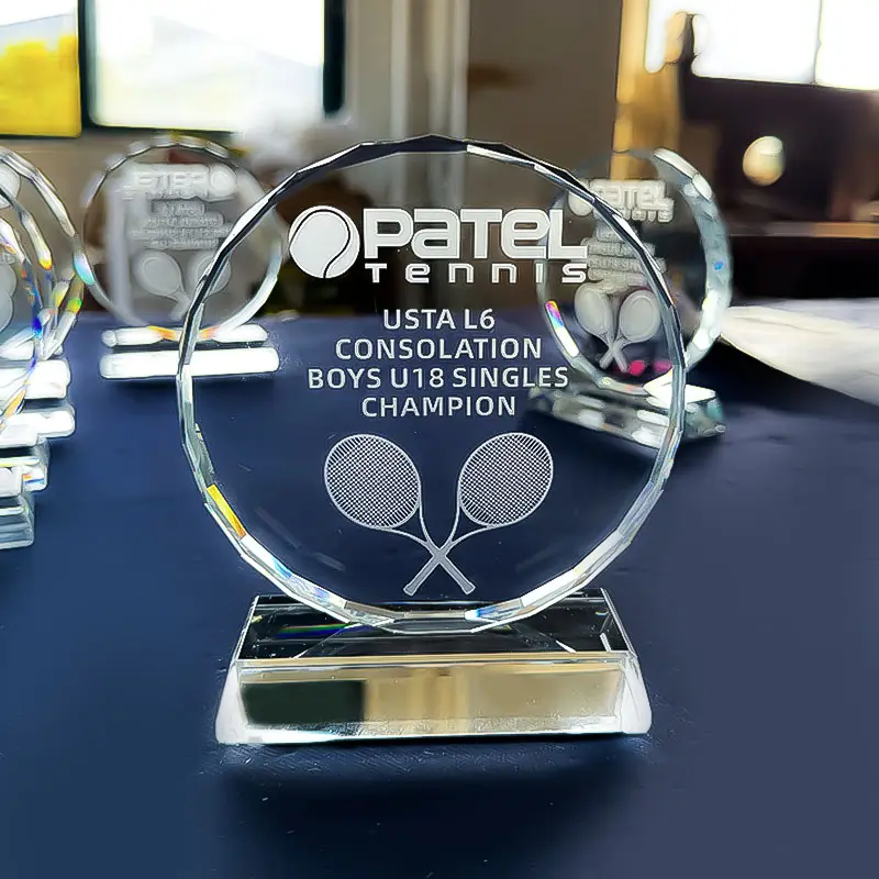Individuelle Schrift Creative Crystal Trophy Preisverleihung Feiertag Souvenir Crystal Trophy Tischtennisschlager Preis