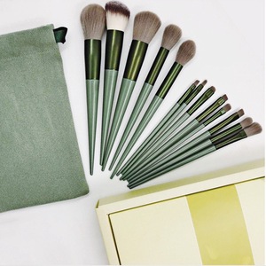 Petit coffret <span class=keywords><strong>de</strong></span> pinceaux <span class=keywords><strong>de</strong></span> <span class=keywords><strong>maquillage</strong></span>, boîte pour 12 étiquettes privée, Logo personnalisé <span class=keywords><strong>de</strong></span> luxe, échantillon gratuit, pièces mq, disponible en rose ou en rouge, votre propre <span class=keywords><strong>marque</strong></span>, pièces - Product Image 5