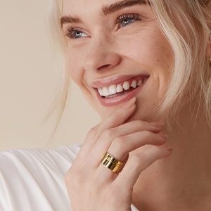 Vente en gros de bijoux Offre Spéciale tendance en acier inoxydable plaqué or 18 carats, ensembles de bagues de 3 pièces, bagues empilées en cercle simple pour femmes - Product Image 5