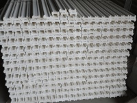 Rampe d'escalier en pin blanc apprêté pour maison, hôtel, villa
