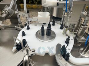 Machine de remplissage liquide de petite fiole avec la conception de table de grande précision - Product Image 6