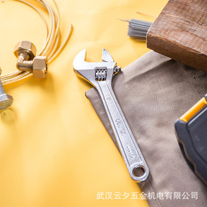 Llave Inglesa Ajustable Deli de Acero al Carbono, Grado Industrial, con Mordaza Dentada y Mango Antideslizante, de Una Sola Extremidad - Product Image 5