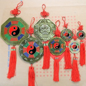 Miroir Bagua Chinois en Métal Yin Yang, Motif Décoratif Vertical, Porte-Bonheur et Prière de Fortune avec Nœud, Vente en Gros (1 pièce) - Product Image 6