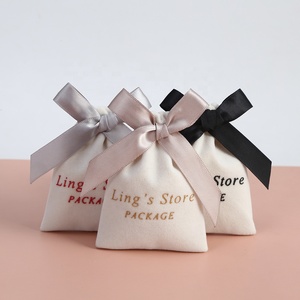 7x9cm Soft Luxury Beige Pink Velvet Jewelry Pouches with Drawstring Closure and <b>Ribbon</b> - Product Image 4