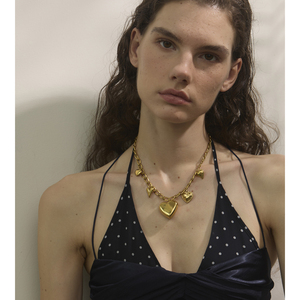 Collar JINYOU 3211 con Dijes de Corazón Grueso de Acero Inoxidable Impermeable de Alta Calidad con Encanto Dorado - Product Image 5