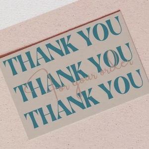 कस्टम ब्रांड लोगो व्यवसाय के लिए डिजिटल प्रिंटिंग और एम्बूसिंग के साथ कार्ड और उपहार सराहना कार्ड - Product Image 4